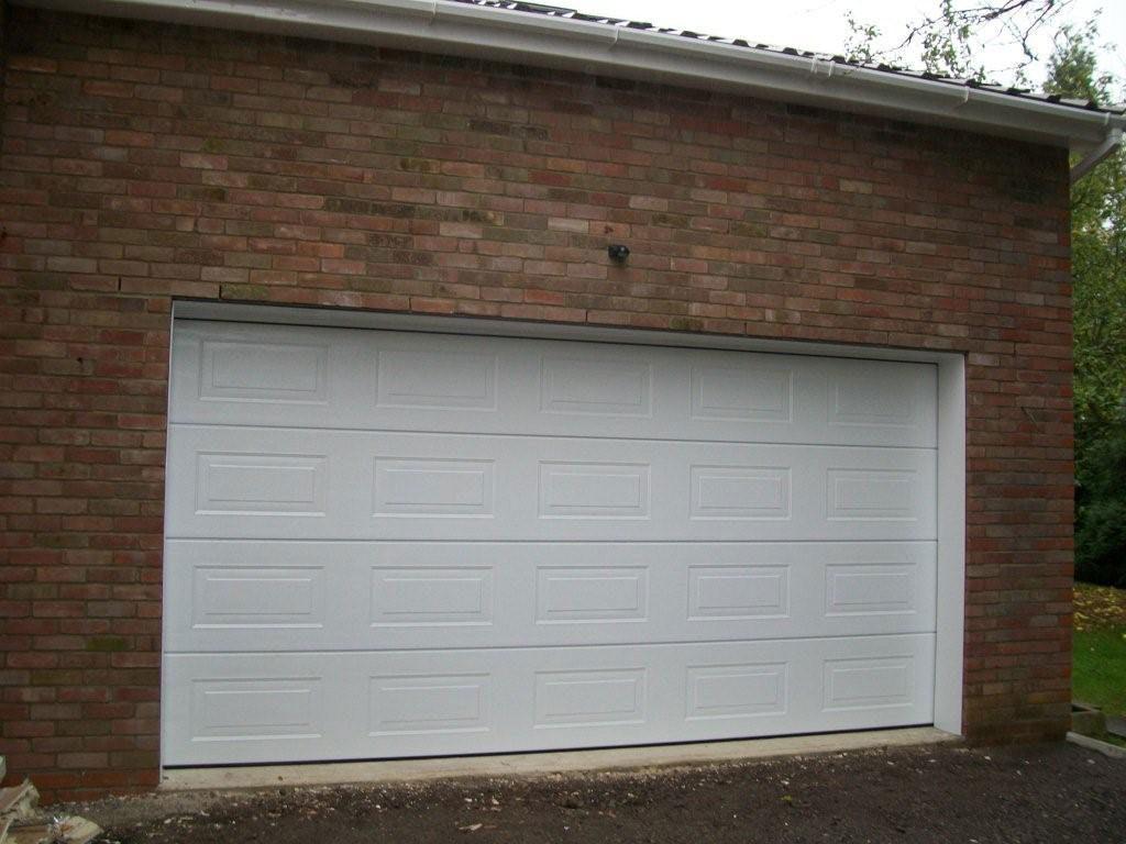 CARTECK SECTIONAL GARAGE DOOR FITTED IN BASINGSTOKE Doormatic Garage Doors